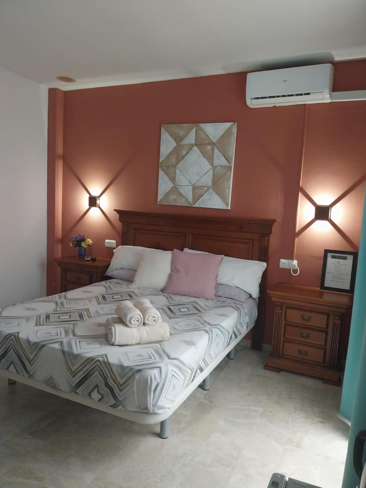 Hostal Montys Нерха Екстериор снимка